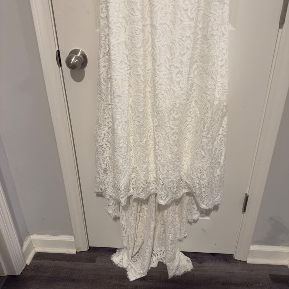NWT Gorgeous Soft White Lace Long Sleeve Open Back Wedding Dress with Train - Picture 7 of 15